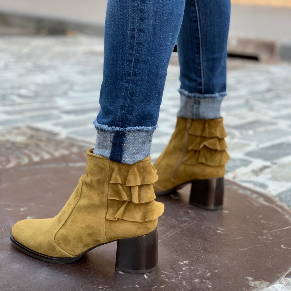 Chie Mihara Olive Suede Ankle boot with back Ruffl